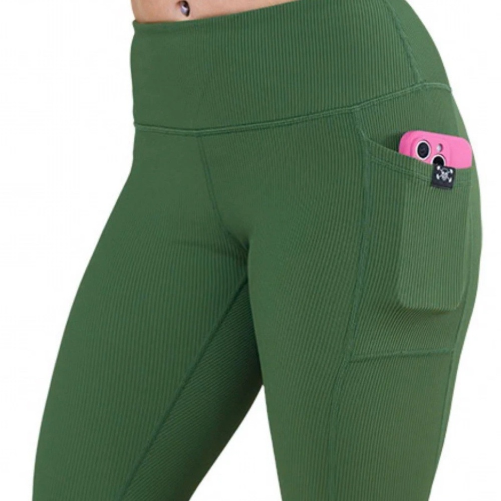 Constantly Varied Gear Green Capri Ribbed Leggings with Pockets New